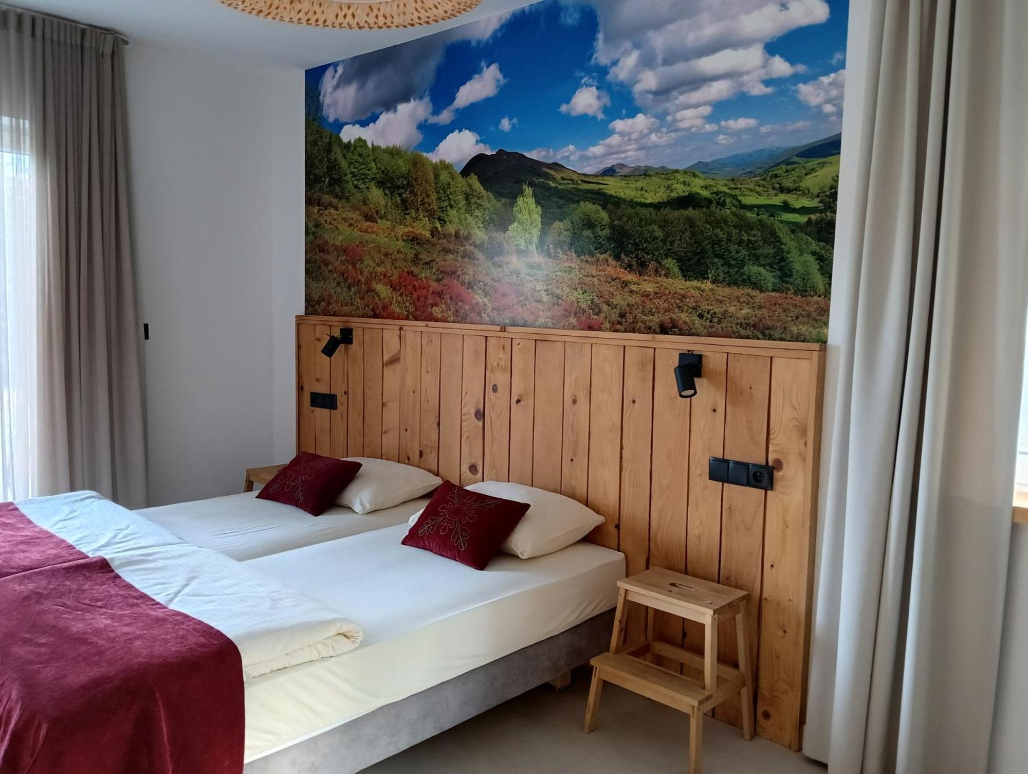Pod Wielka Zalesiona Gora Wetlina Bagian luar foto