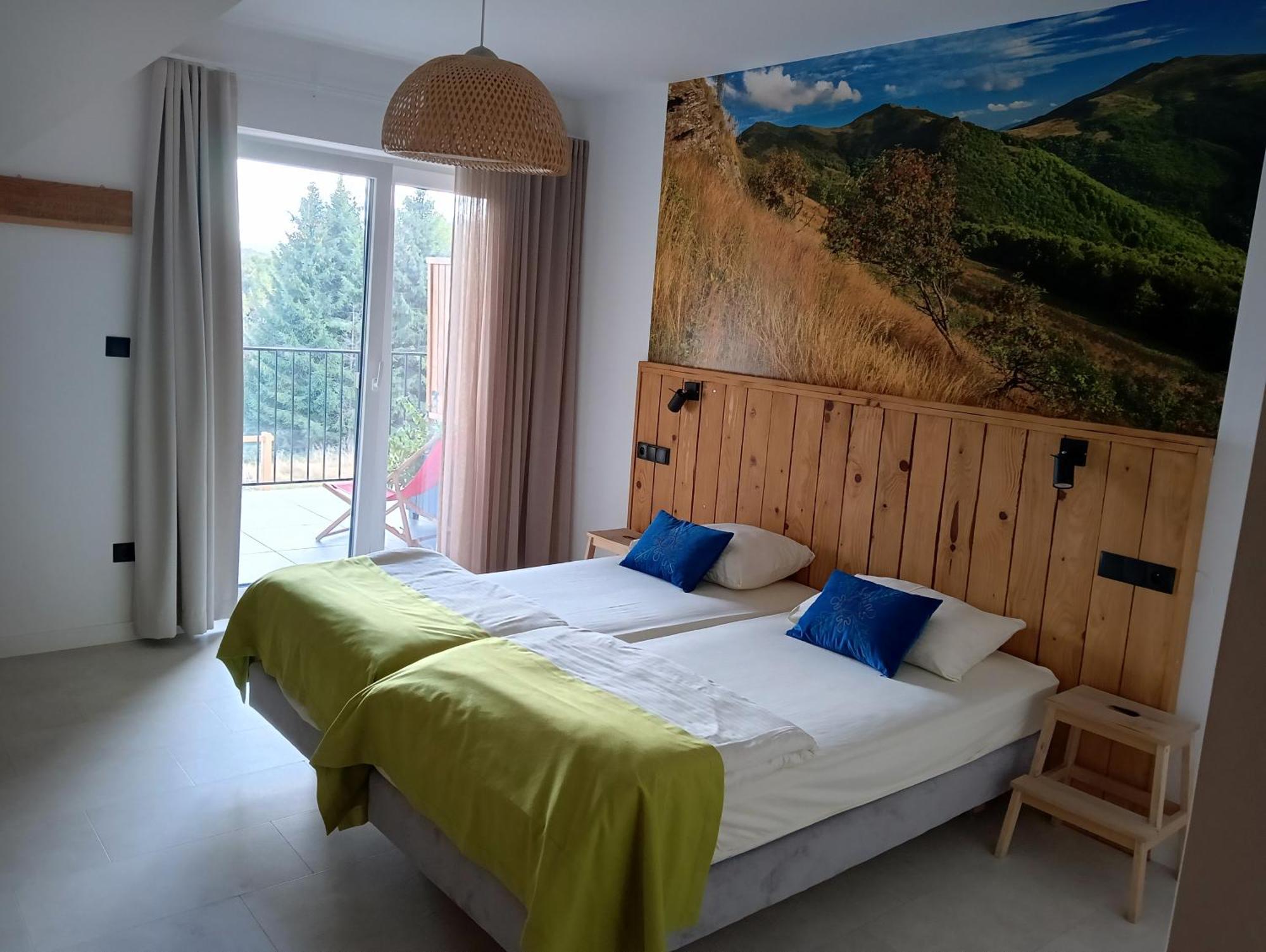 Pod Wielka Zalesiona Gora Wetlina Bagian luar foto